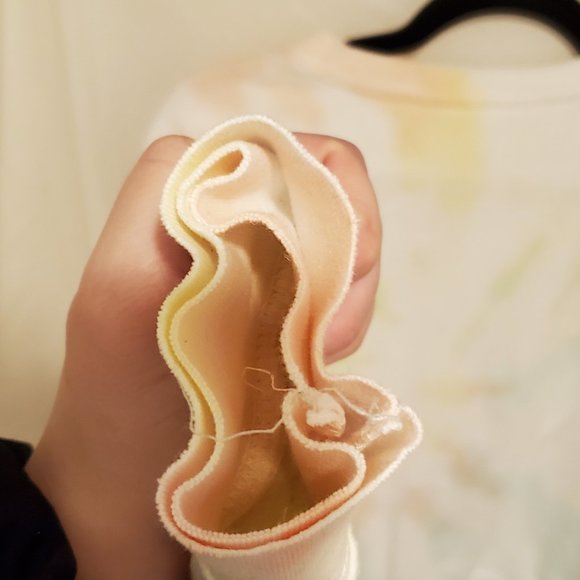 Crop tie-dyed sweater with raw edges - Picture 5 of 6